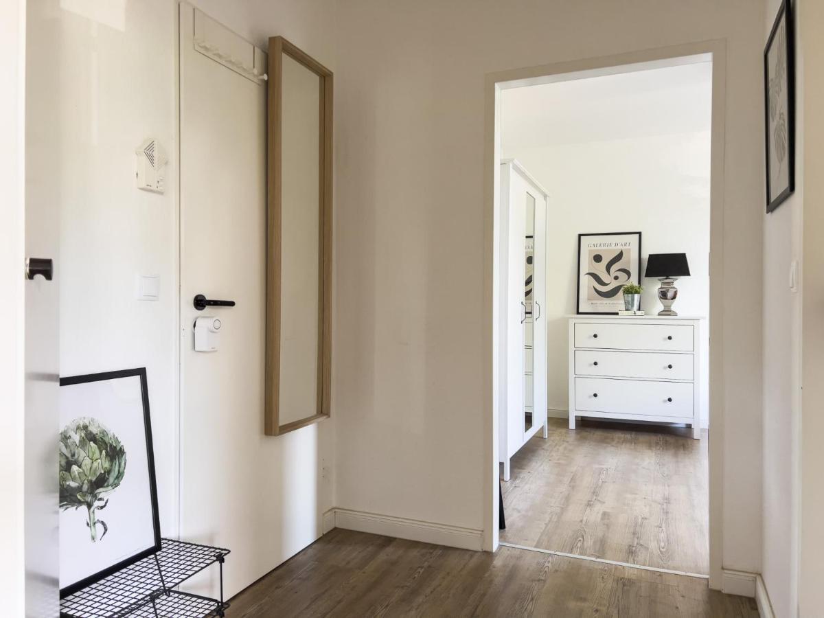 Home By Doni I Apartment An Der Kunsthalle I Parkplatz & Balkon Bielefeld Eksteriør bilde